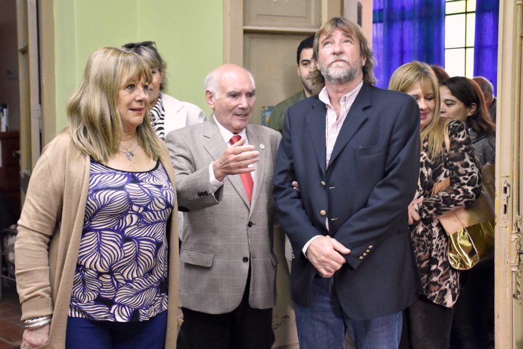 El presidente de la Comisión del Hogar San Antonio, Fernando Zurueta, narró a los ministros Rizzotti y Galfré lo significativo de la obra para la cotidianidad de la vida y el trabajo en el Hogar.