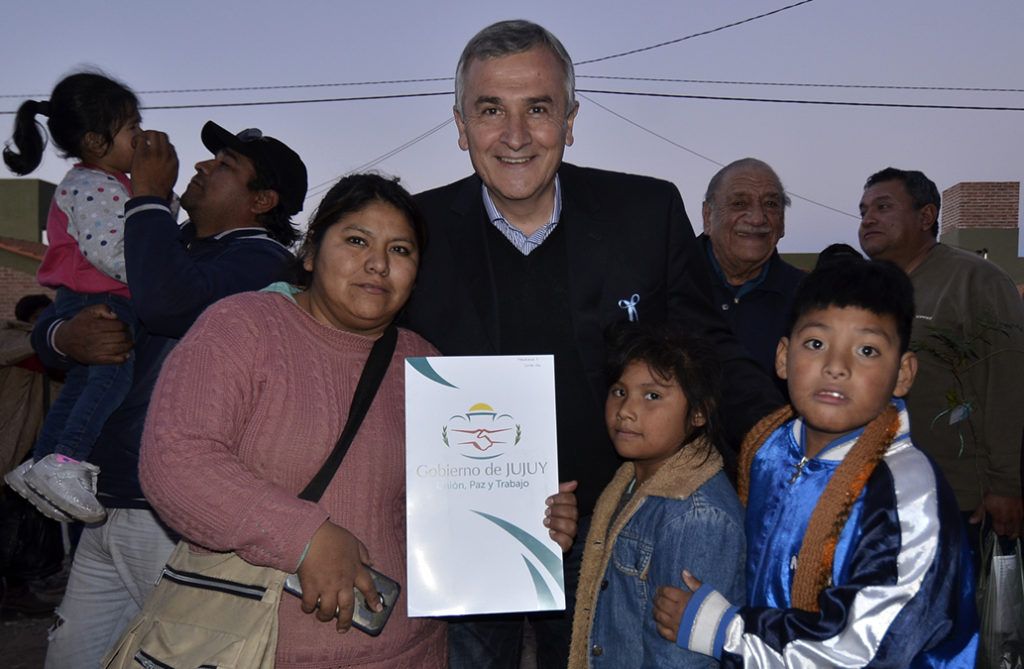 88 familias recibieron su vivienda en Perico.