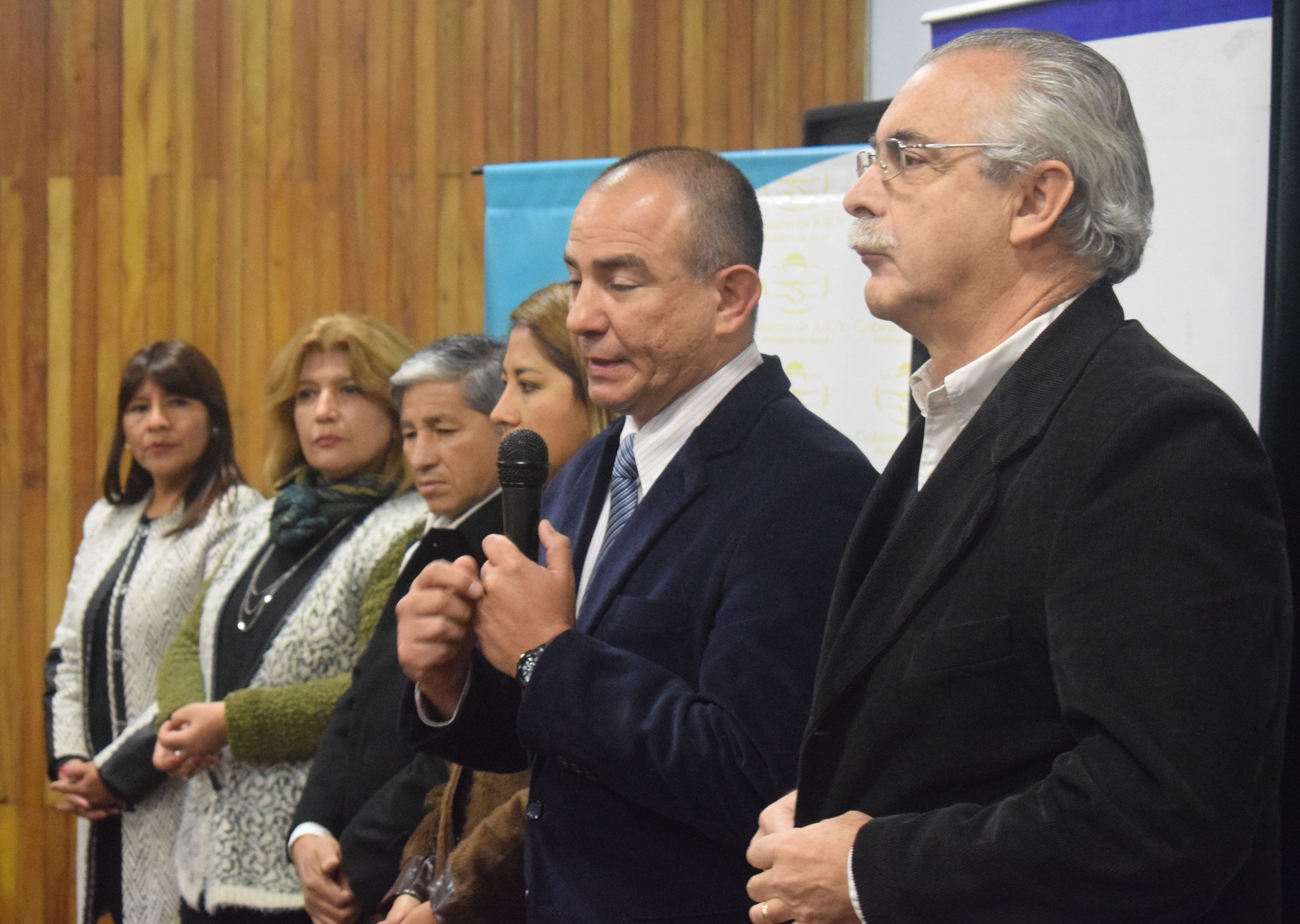 Autoridades del Ministerio de Salud, PAMI, INADI y del Municipio capitalino participaron del evento.