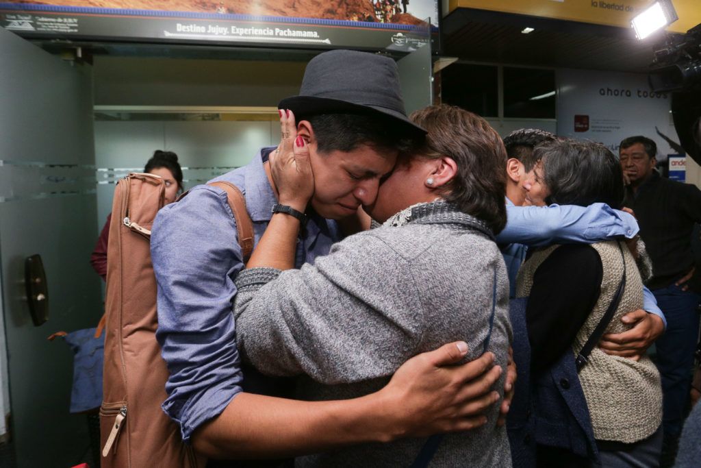 Emoción y alegría de la familia del contingente jujeño en Francia