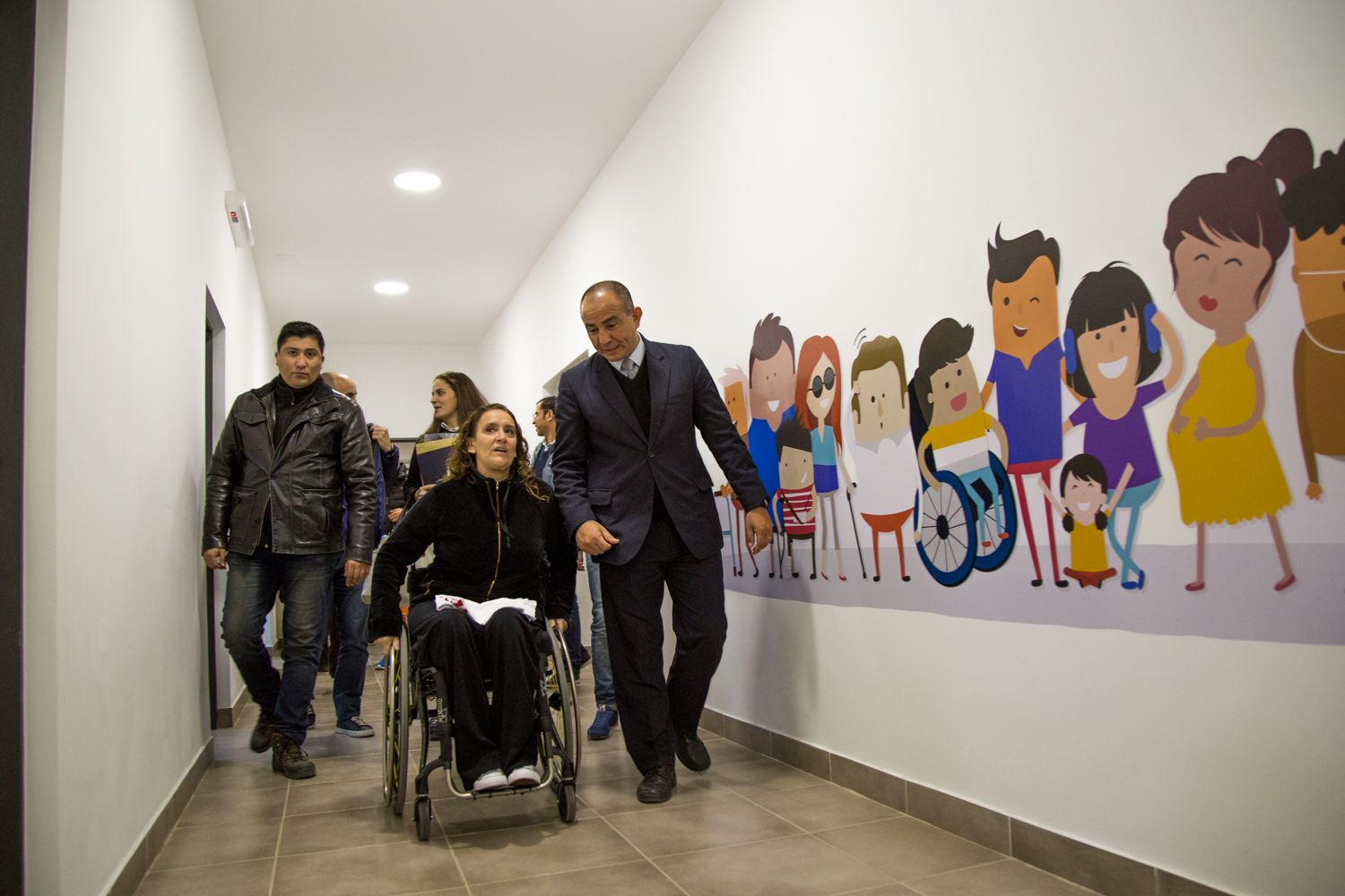 Gabriela Michetti recorrió el Centro "Carlos Jure" y dialogó con equipos de salud y usuarios del mismo