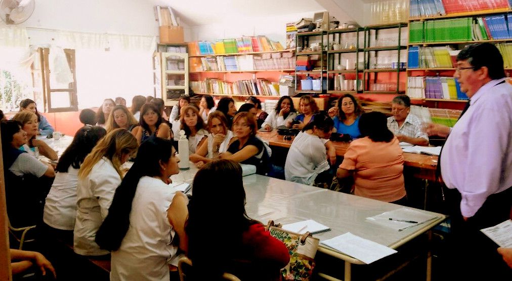 Docentes trabajarán sobre distintos aspectos de los aprendizajes en la jornada institucional de este viernes.