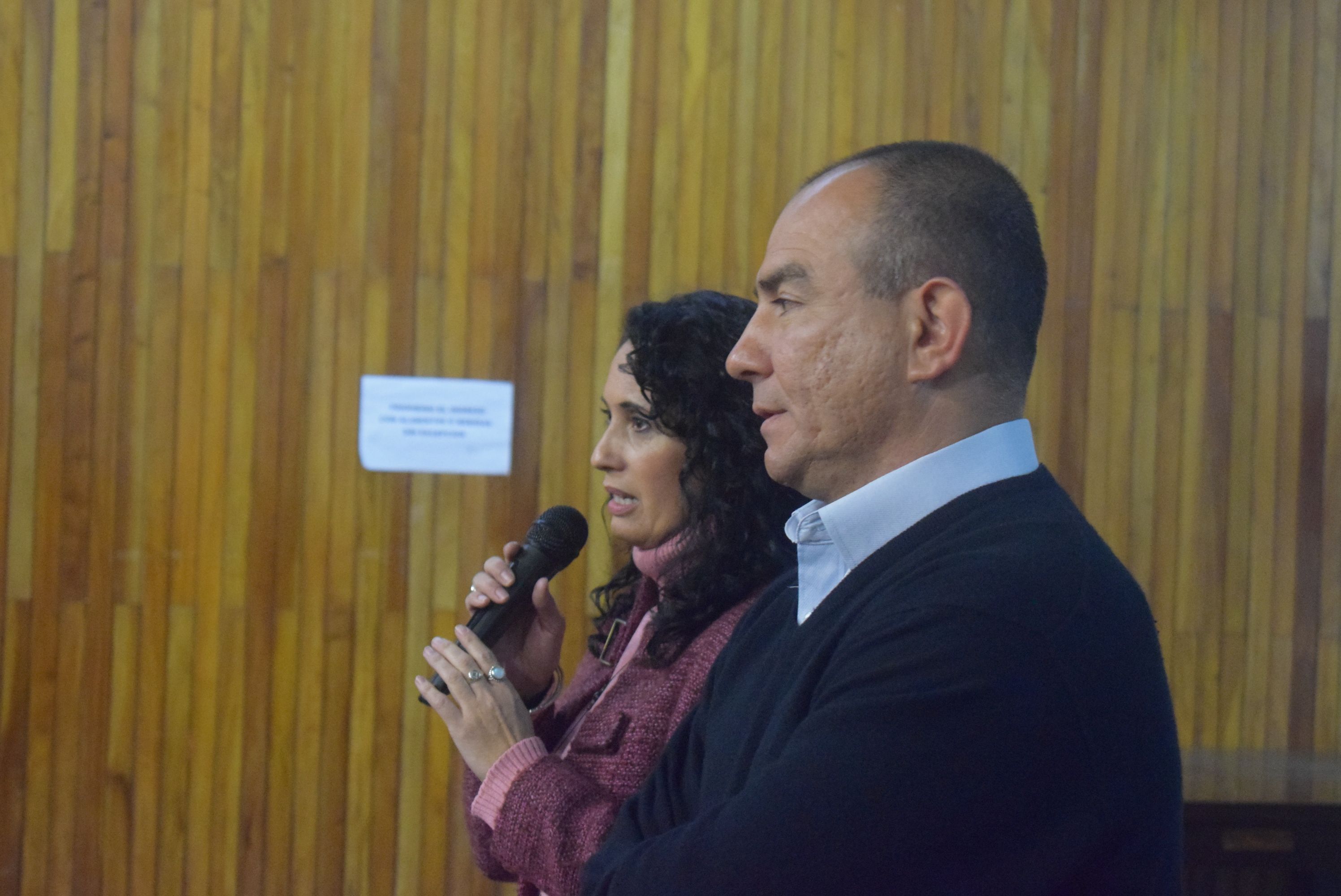 El Secretario de Salud, Pablo Jure junto a la Responsable Provincial de Odontología, Mariela Moreno.