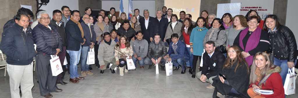 Morales junto a todos los actores del Pacto Social por la Educación