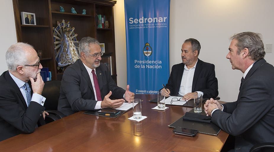 Bouhid junto al Secretario de SEDRONAR, Roberto Moro, el Subsecretario de Nación, Vazquez y el Secretario de Salud Mental de Jujuy, José Manzur