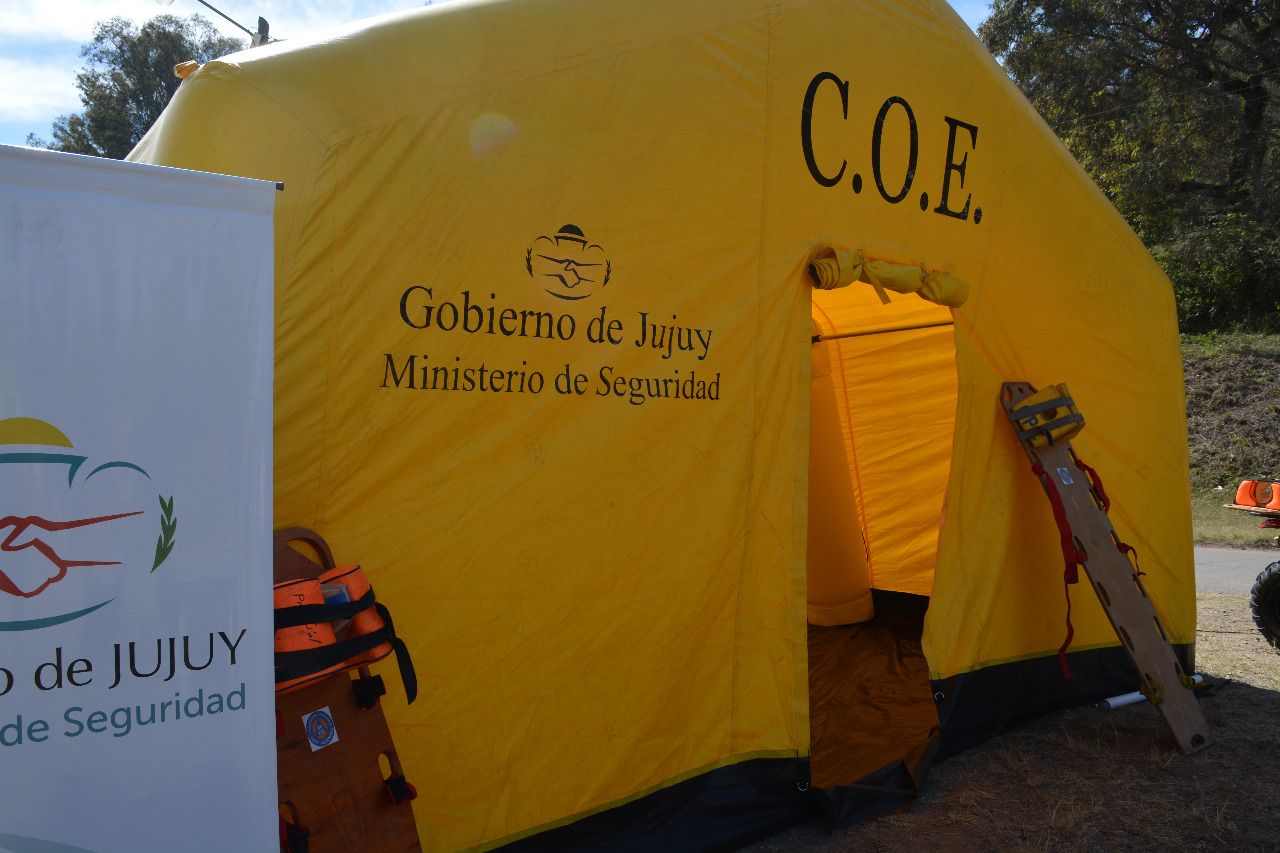 Carpa termo inflable para Defensa Civil