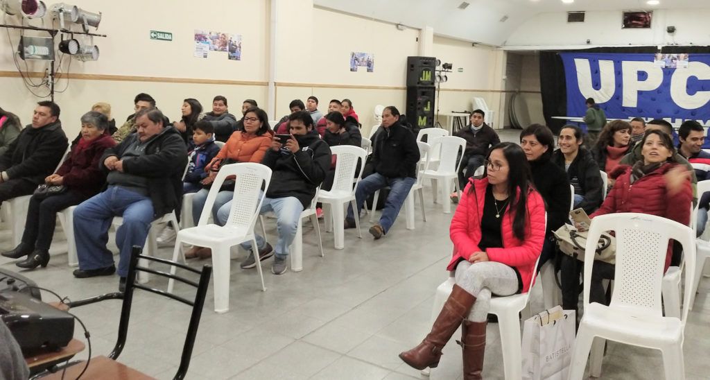 Preadjudicatarios del programa “34 viviendas” ubicadas en el Bº Alto Comedero participaron de la actividad.