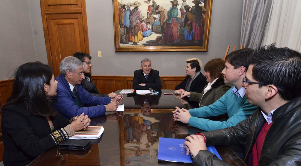 Gobernador Morales junto a funcionarios provinciales y referentes del sector privado que formaron parte de la misión a China.