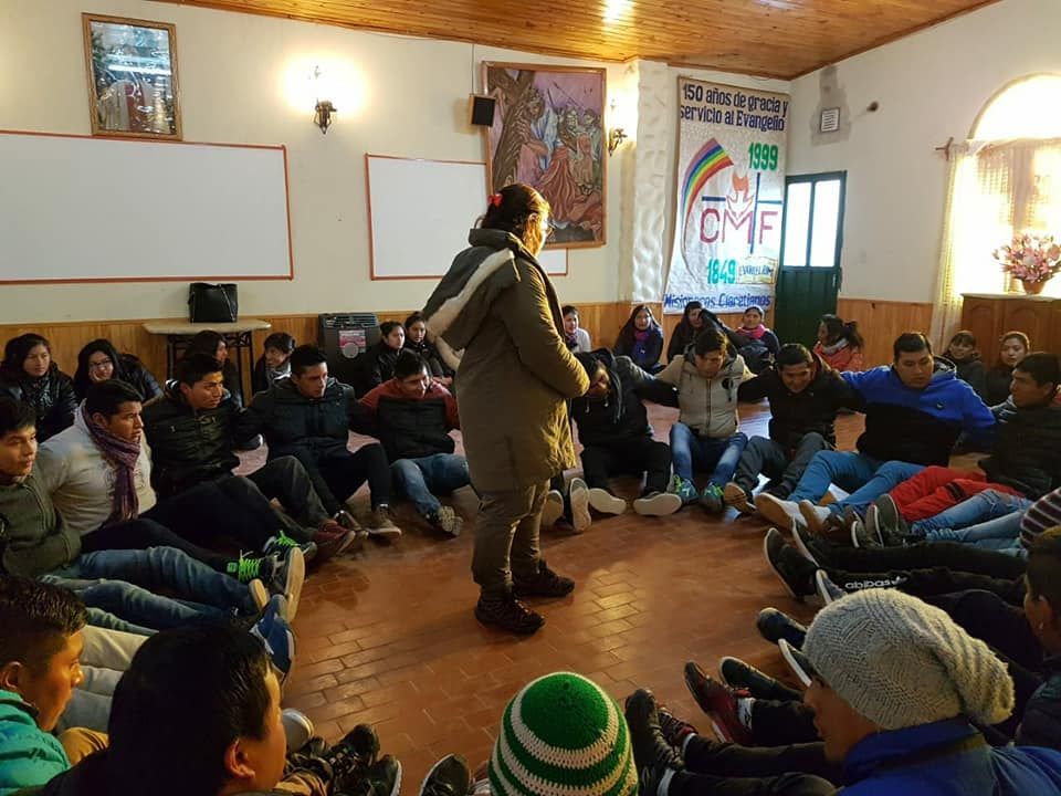 Activa participación de jóvenes. 