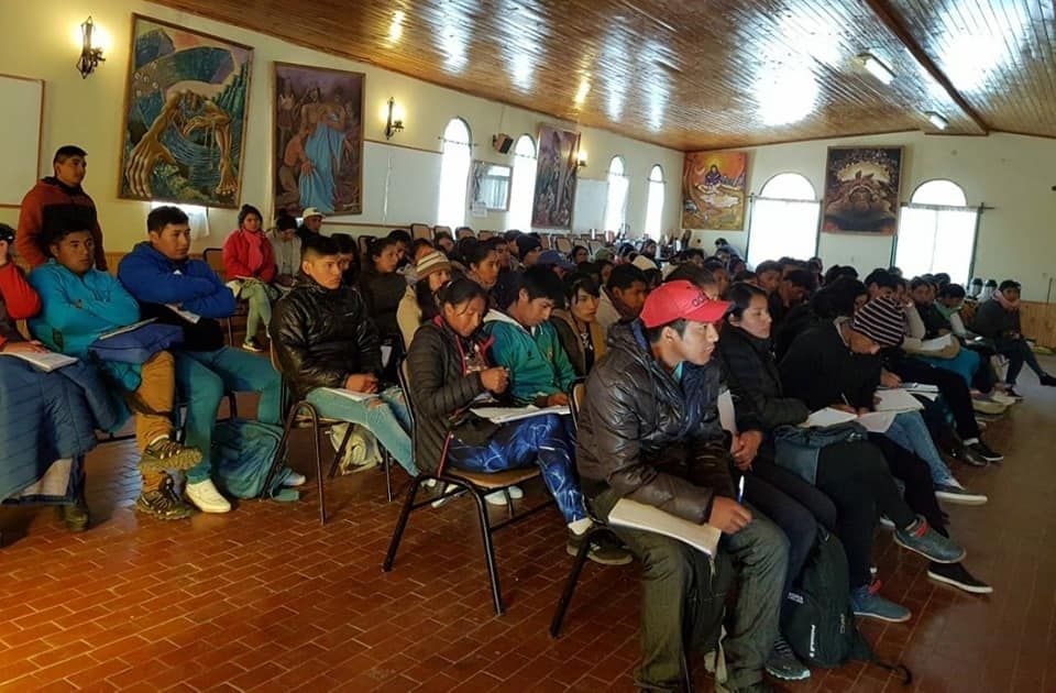 Los aspirantes a policía intercultural pudieron evacuar sus dudas. 
