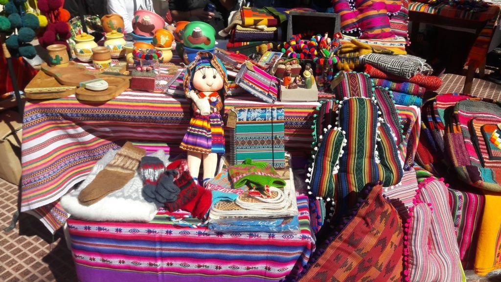 Una amplia variedad de productos jujeños deleitaron a los visitantes en su recorrido