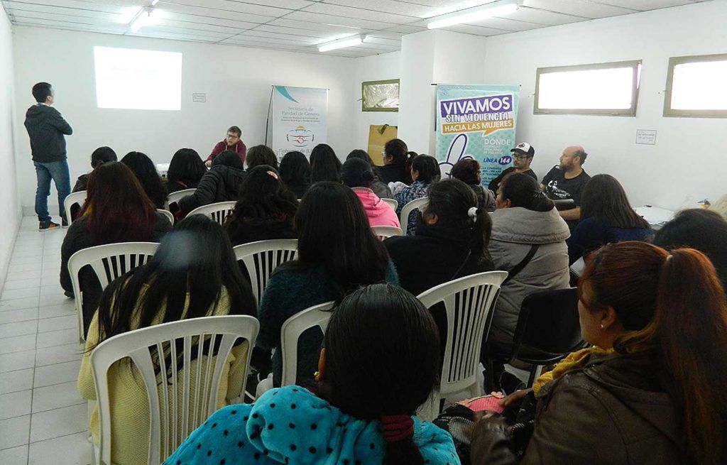 Activa participación de los beneficiarios.