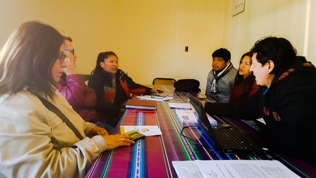 Pueblo Ocloya se suma al Pacto Social por la Educación.