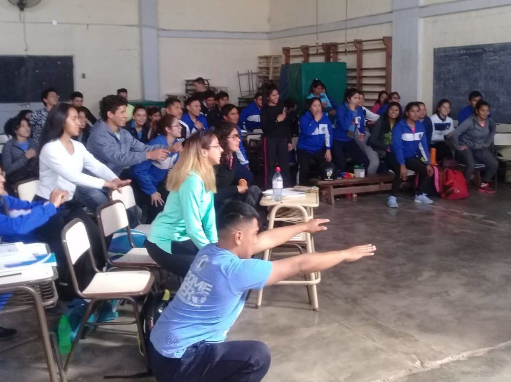 Estudiantes del IES N° 4 son los destinatarios de la formación.