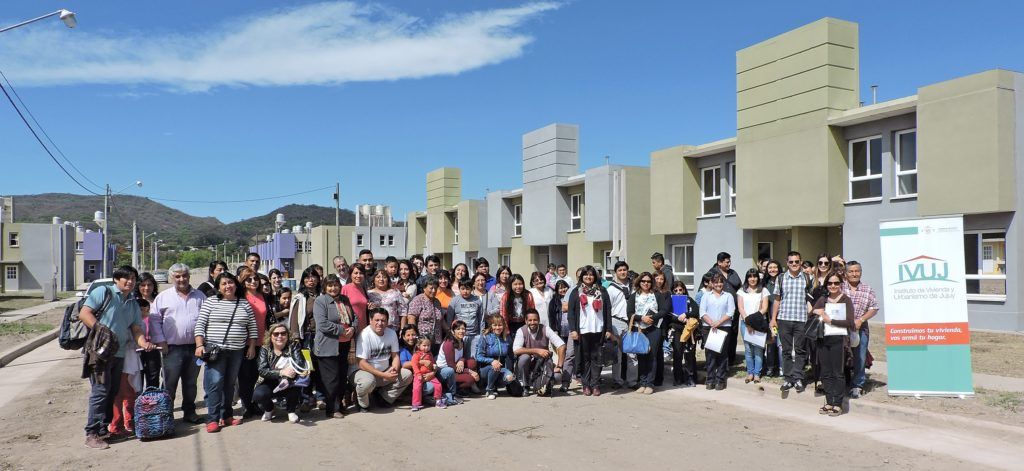 70 familias visitaron sus futuras casas.