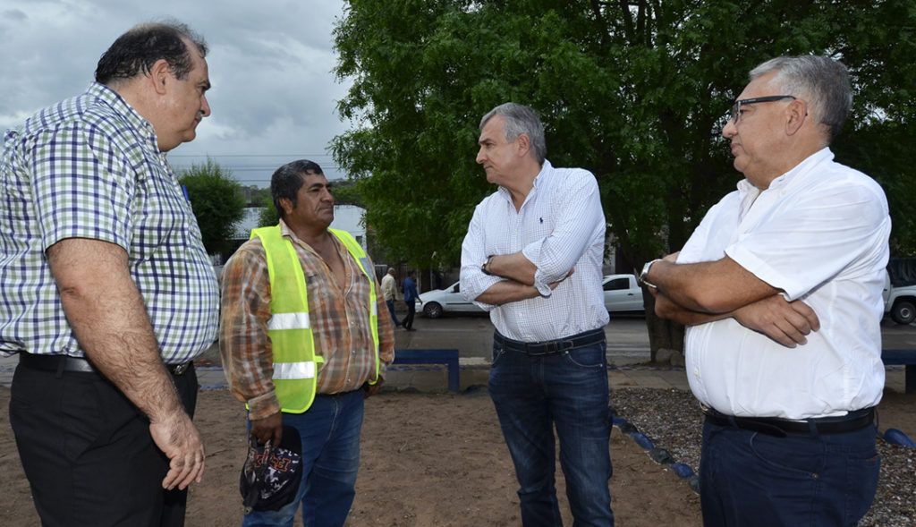 Morales y Bravo recorrieron las obras en la Frutihortícola de San Pedro