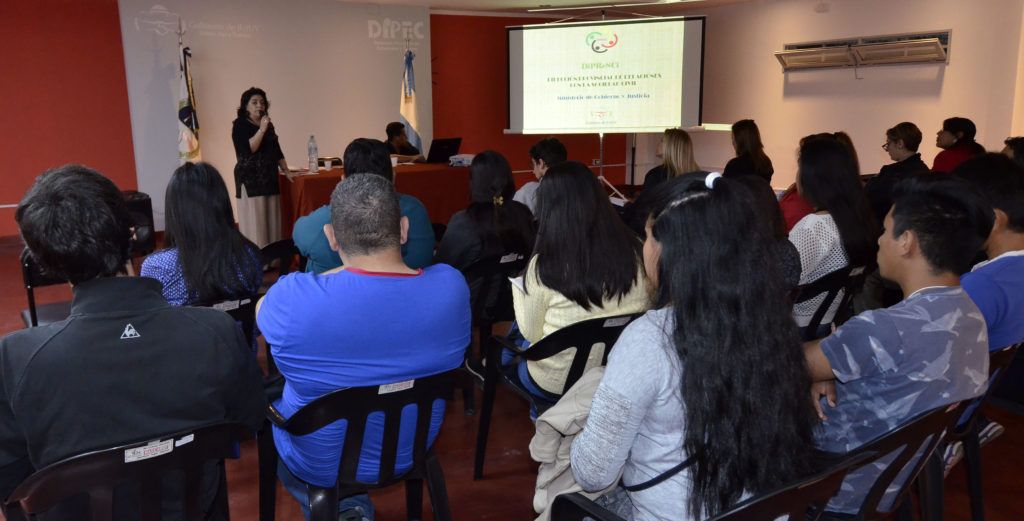 Importante cantidad de representantes de organizaciones civiles participaron de la jornada.