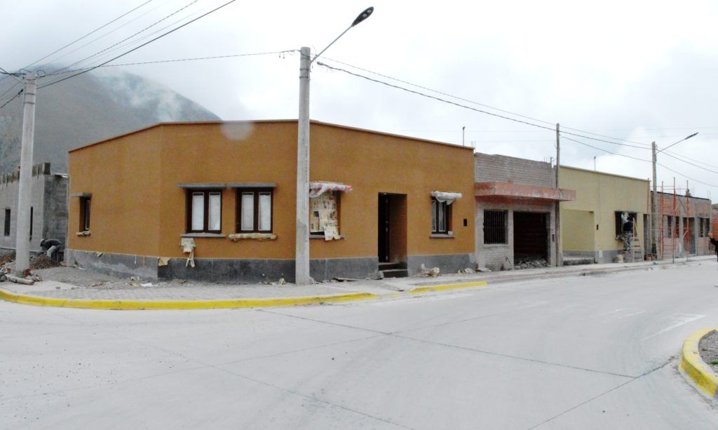 Desde enero de 2017, las obras no cesaron: hoy el pueblo cuenta con pavimentos, adoquinados, alumbrado LED y más equipamiento urbano, además de redes y conexiones de todos los servicios básicos.