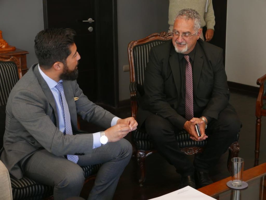 Intendente de Antofagasta Marco Antonio Díaz junto al Ministro de Salud jujeño, Gustavo Bouhid