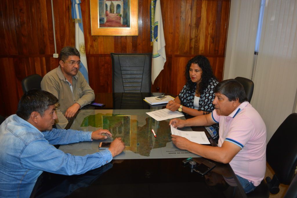 Funcionarios provinciales y del municipio de Puesto Viejo