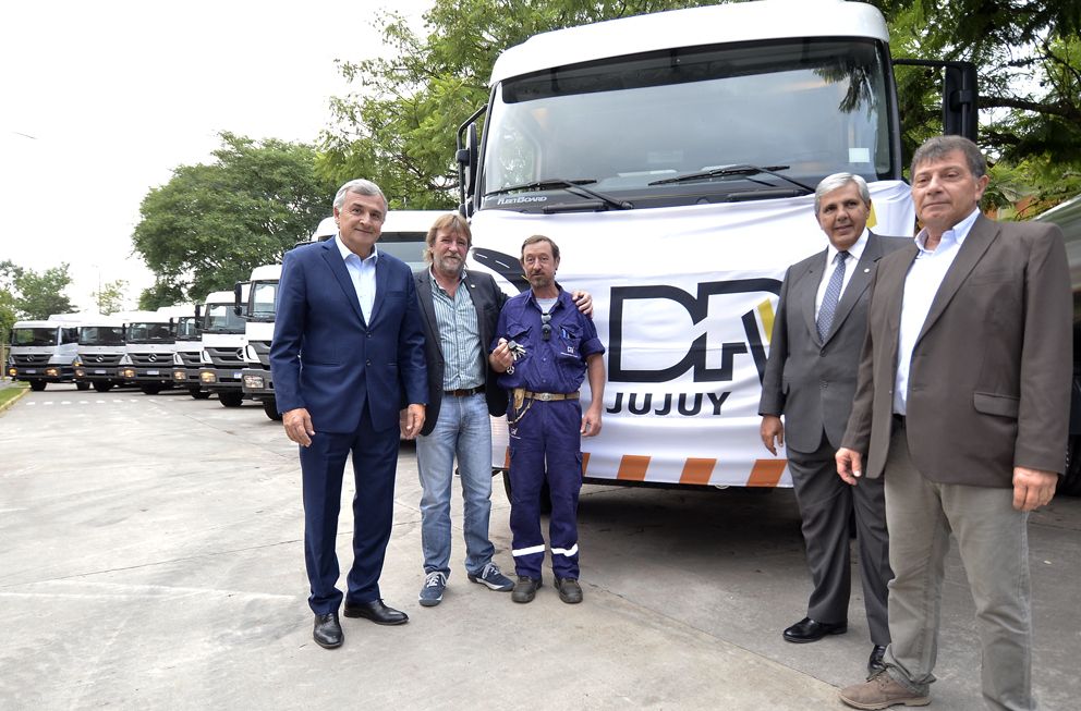 Presentaron el nuevo equipamiento para Vialidad de la Provincia
