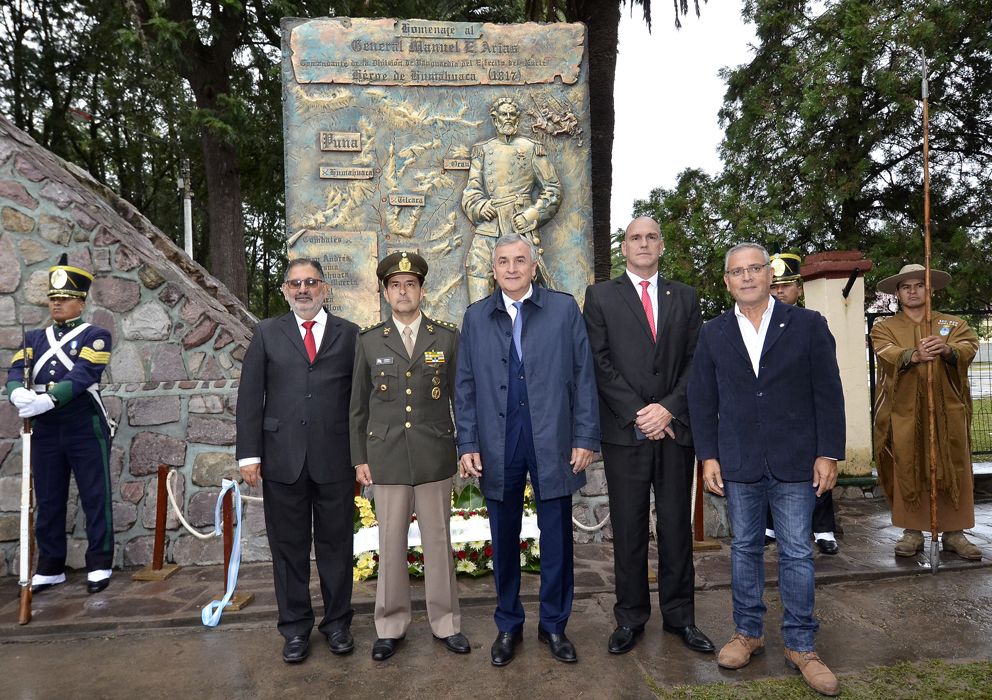 Reconocimiento a figura del General Manuel Eduardo Arias.