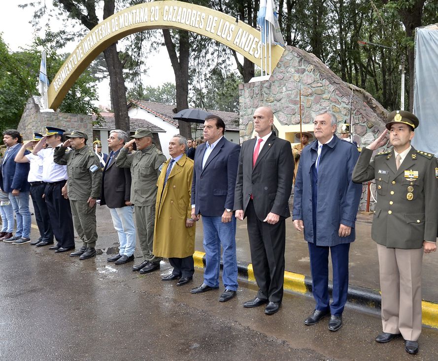 Autoridades que participaron del acto.