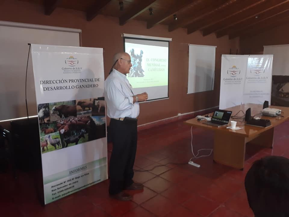 Guillermo Villa Melo, experto en desarrollo rural y camélidos estuvo a cargo de la jornada. 