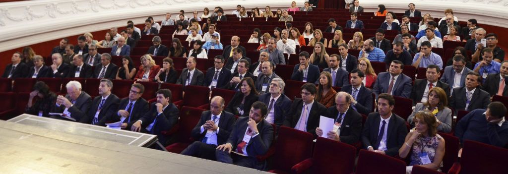 Expertos nacionales e internacionales participaron del inicio del Foro