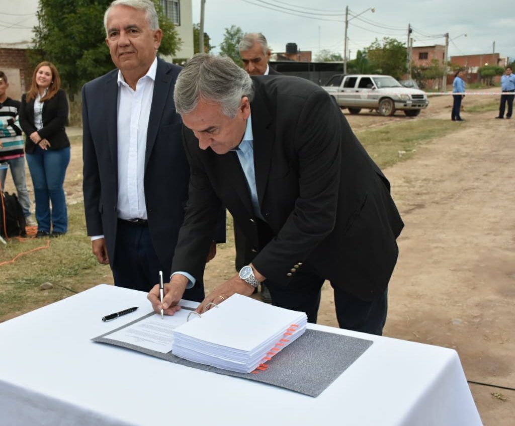 Firma de convenio que posibilitará el Parque Lineal en San Pedro