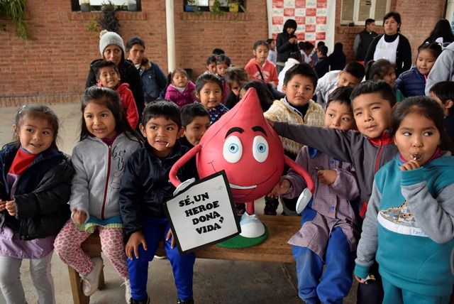 Niños de la Escuela N° 44 de León fueron los primeros en participar del programa "Compartiendo Vida" 2019.