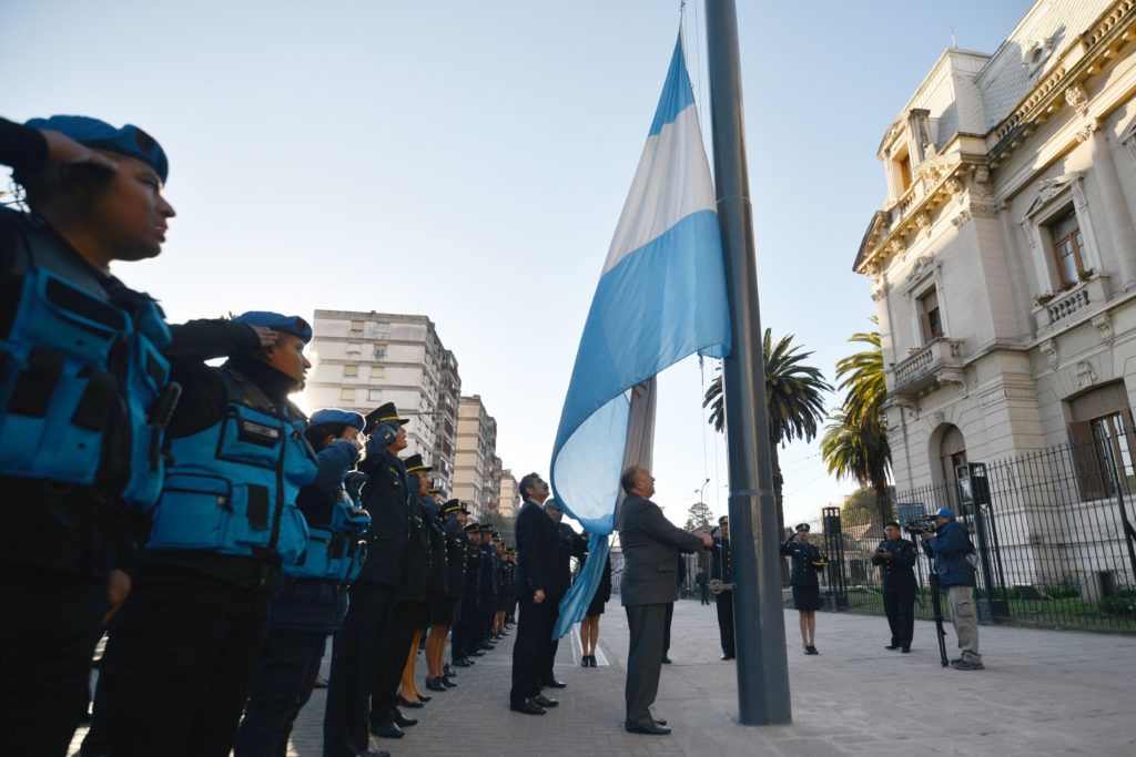 Acto día de la policía - Casa de Gob