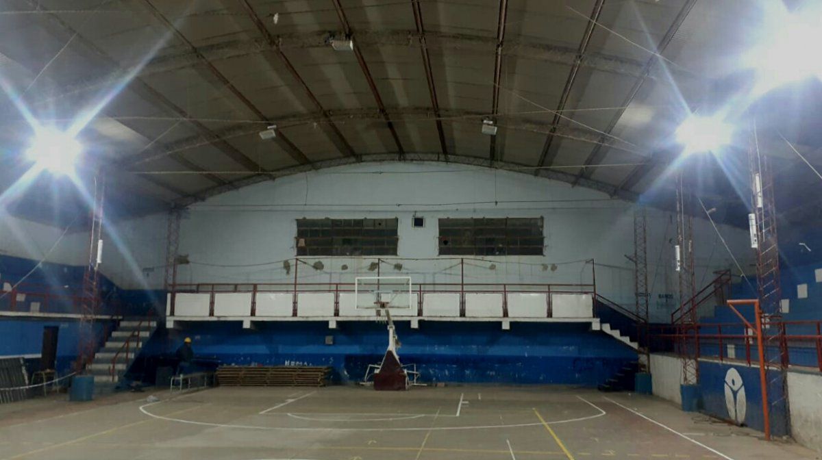 Nuevo sistema de Iluminación LED para el Polideportivo de Abra Pampa