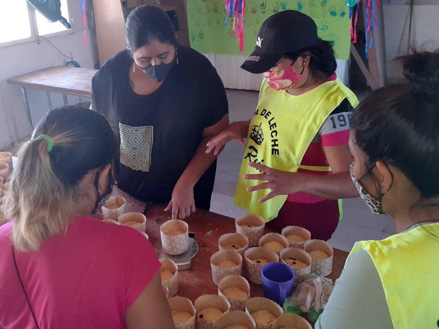 Panaderías Comunitarias en instituciones sociales de San Pedro