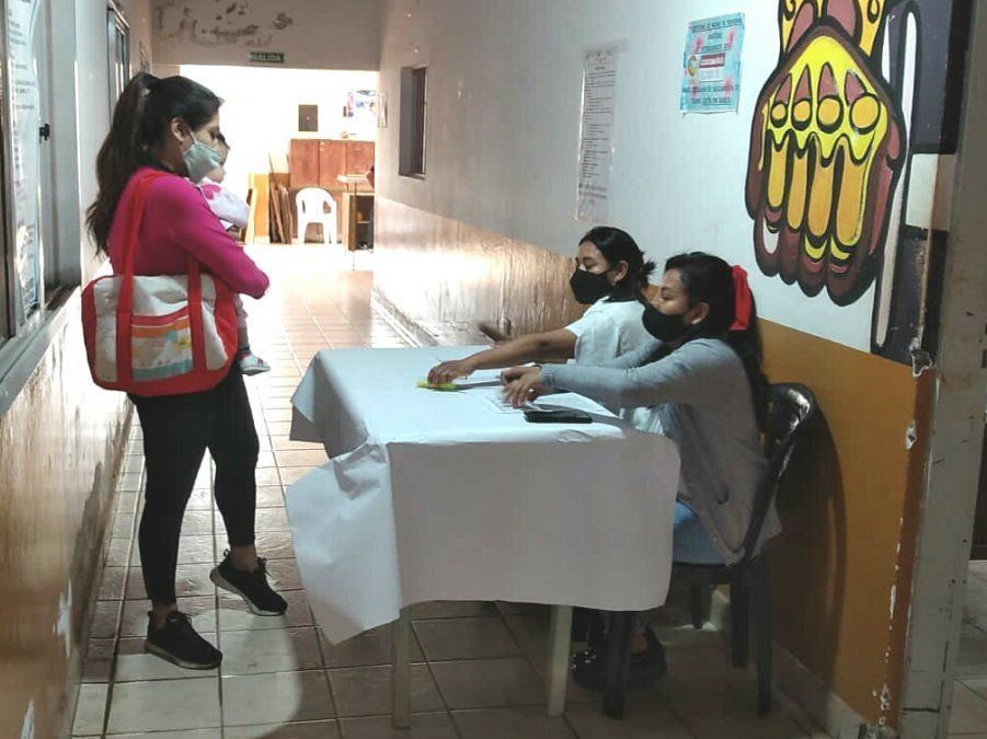 Entrega de Tarjeta AlimentAr para titulares de Libertador General San Martín