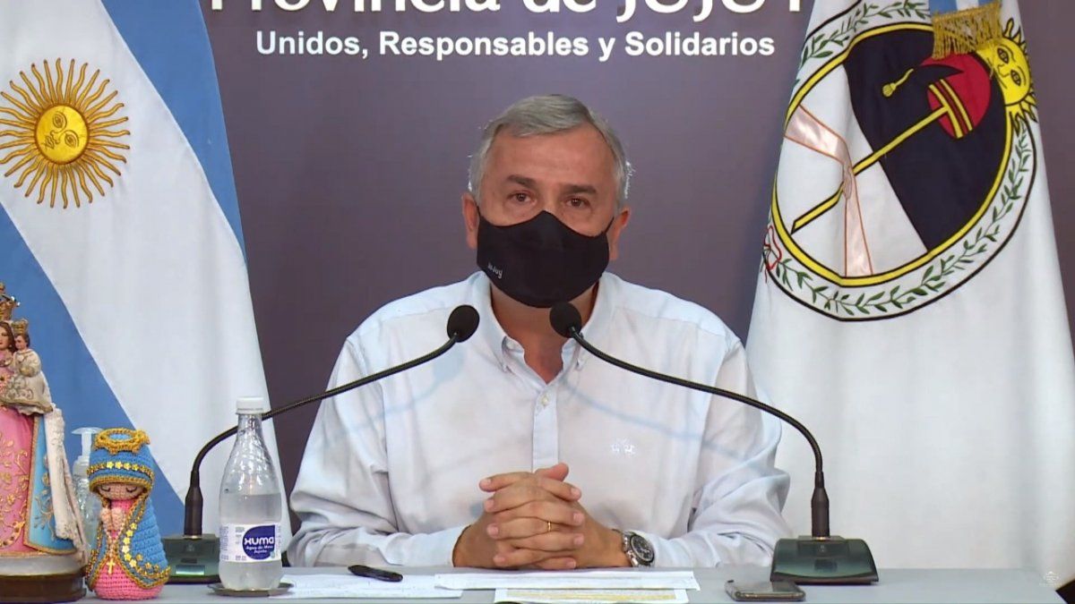 Siguen las clases presenciales y se restringe la circulación nocturna