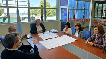 Agua Potable de Jujuy formaliza el contrato para la red y nexo de cloacas en el barrio San Guillermo II