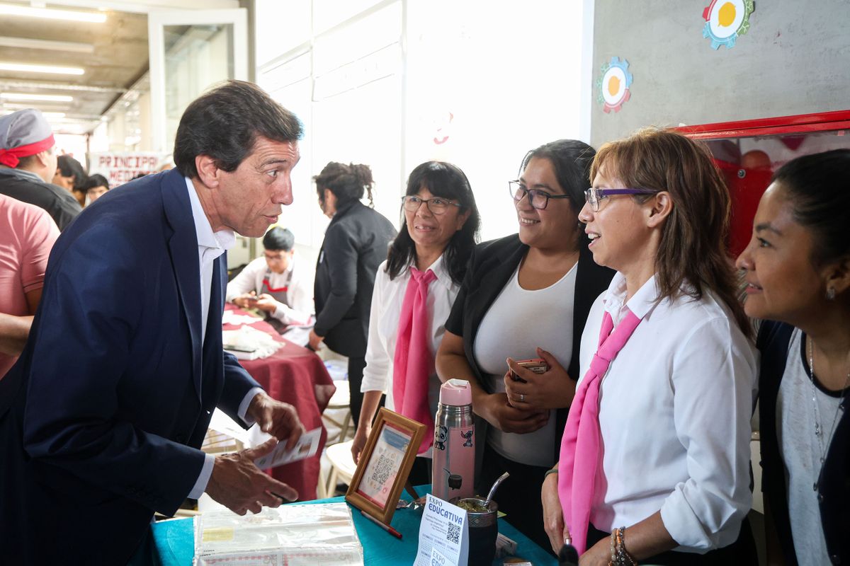 Sadir recorrió la Expo Educativa 2025 y destacó la potencia de la oferta académica en Jujuy Sadir recorrió la Expo Educativa 2025 y destacó la potencia de la oferta académica en Jujuy