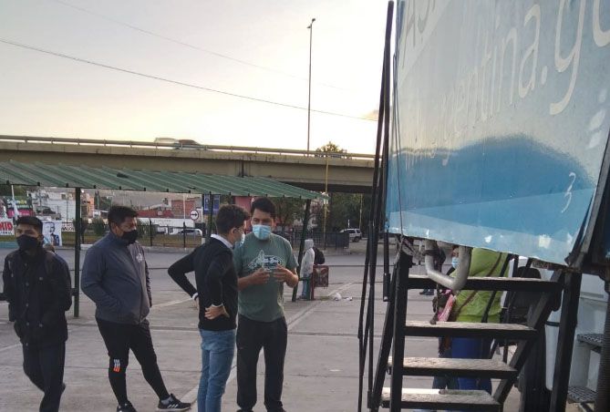 el camion fabrica del dni esta instalado en la ciudad