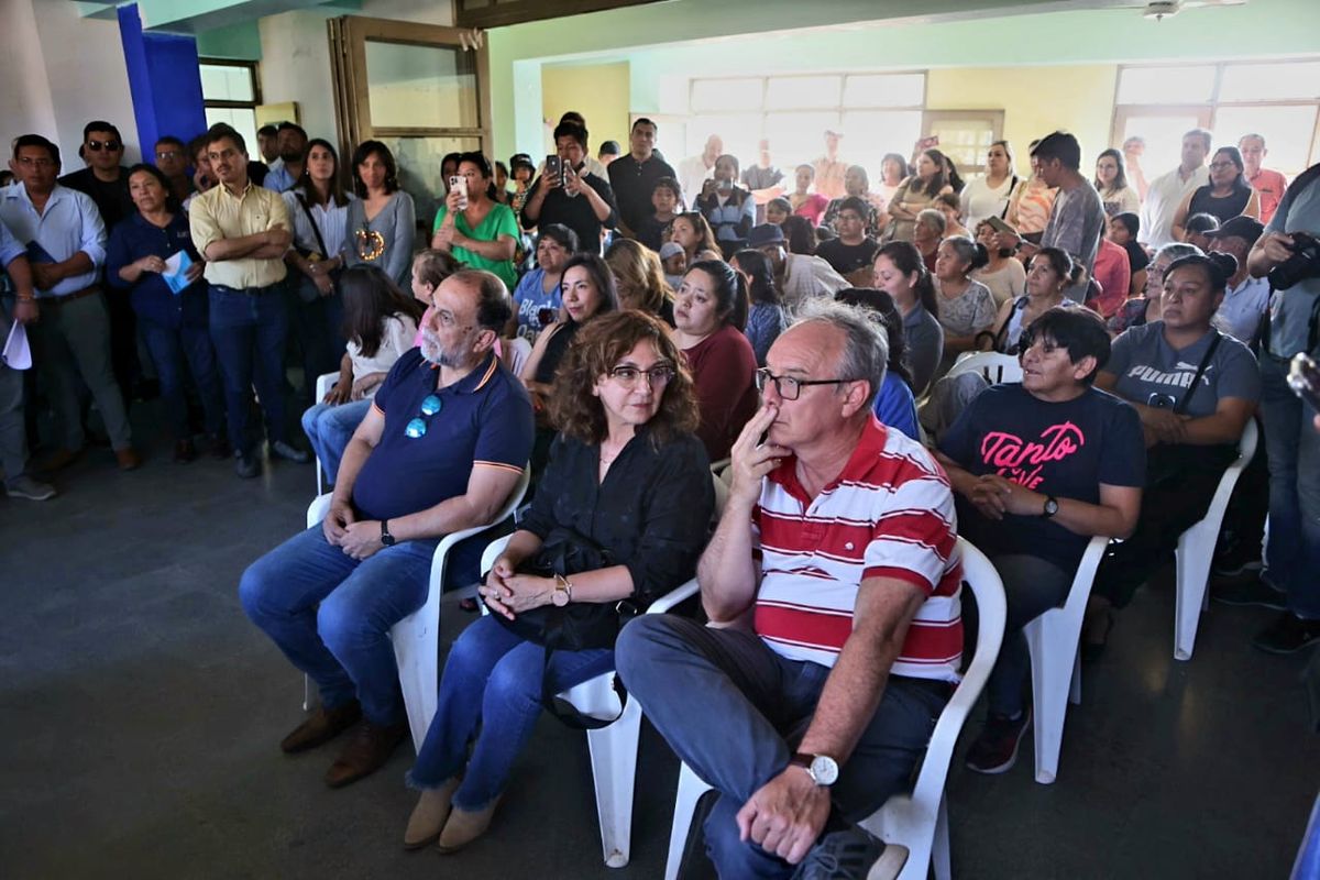 Agenda abierta: El Gobernador se reunió con centros vecinales de barrio San Martín y zonas aledañas