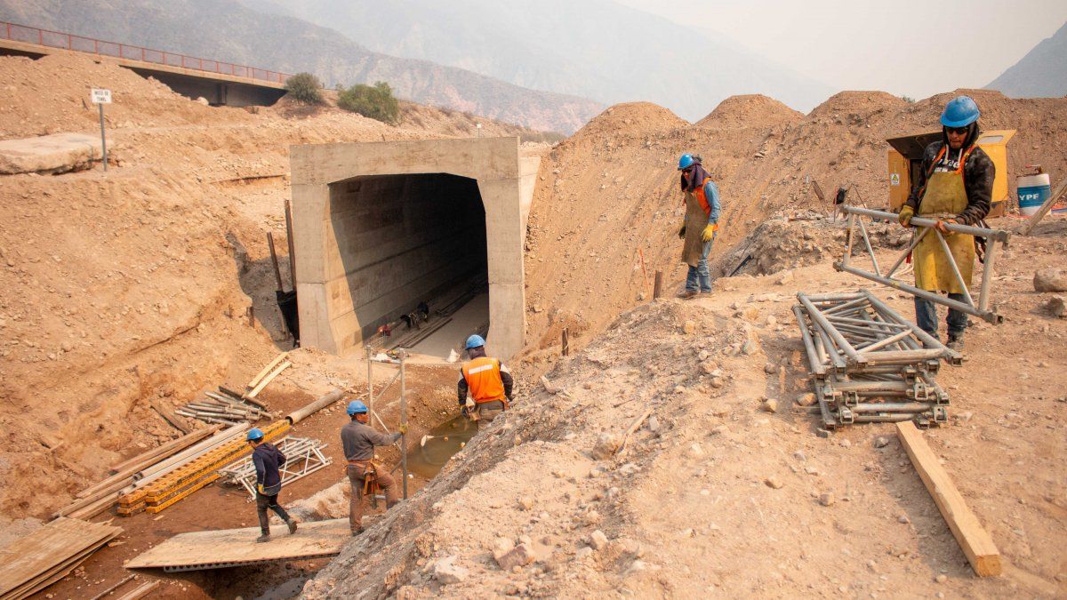 Avanzan las obras del ferrocarril tramo Volcán-Tilcara