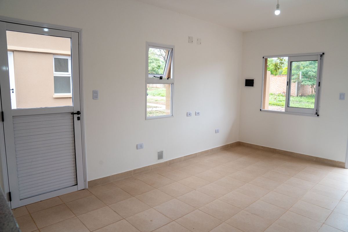 Sadir entregó las llaves de sus nuevas viviendas a vecinos de Palma Sola