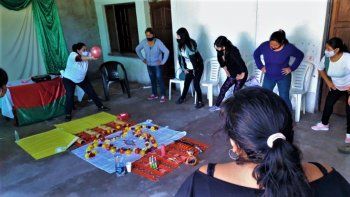 circulo de mujeres indigenas: comunidades aborigenes guaranies de ledesma abordaron los cuidados posparto y la alimentacion saludable
