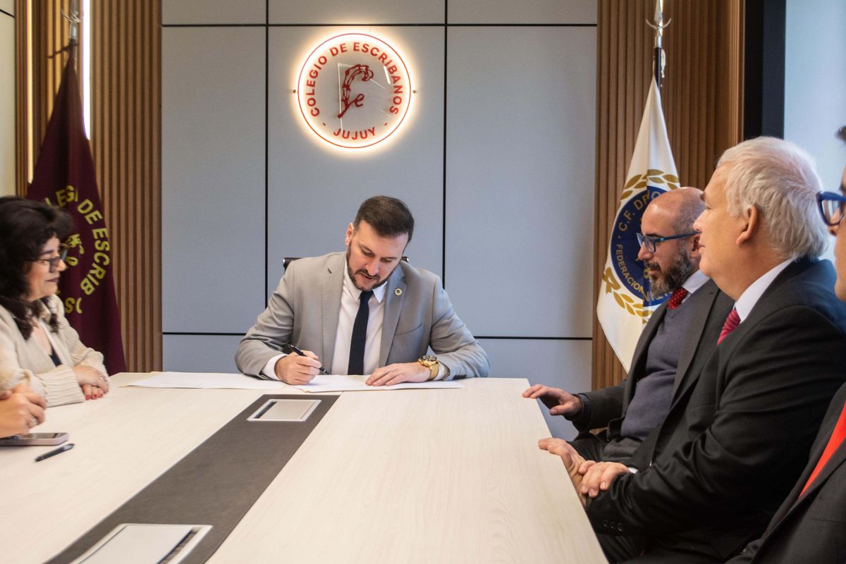 El Gobierno y el Colegio de Escribanos garantizarán herramientas jurídicas y notariales El Gobierno y el Colegio de Escribanos garantizarán herramientas jurídicas y notariales