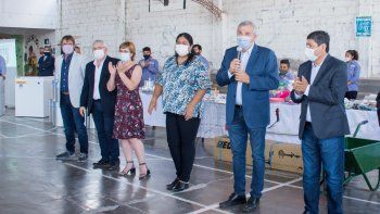 potenciar trabajo entrego herramientas y maquinas a trabajadores de monterrico