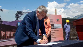 la energia de cauchari llega a la almona y se hace escuela