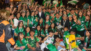 FNE: Sadir participó de la entrega de premios