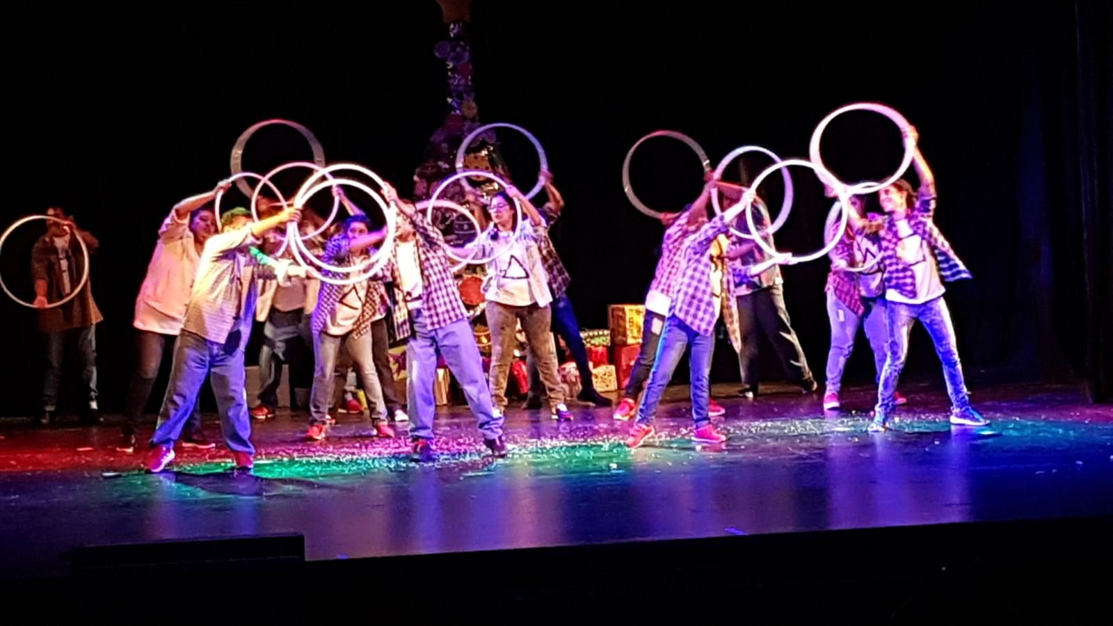 gran cierre de los talleres artisticos de sol y arte