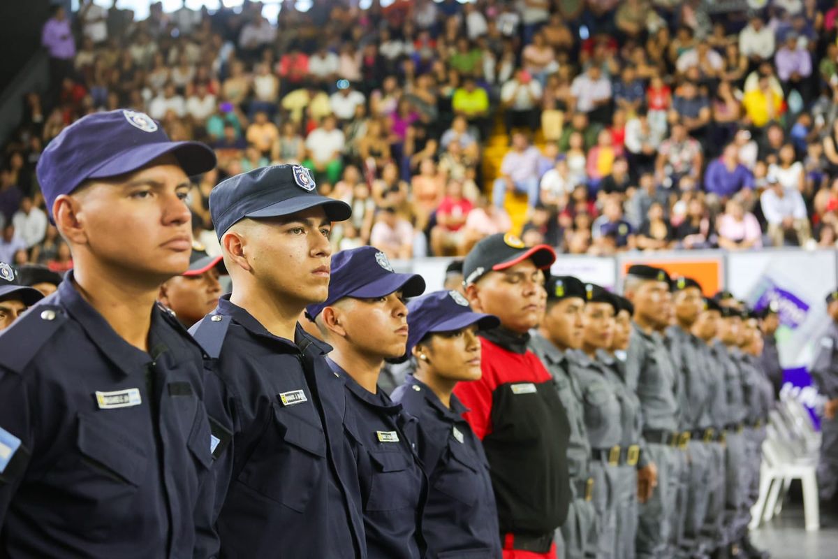 Sadir participó del acto de graduación de 485 efectivos del IUPS