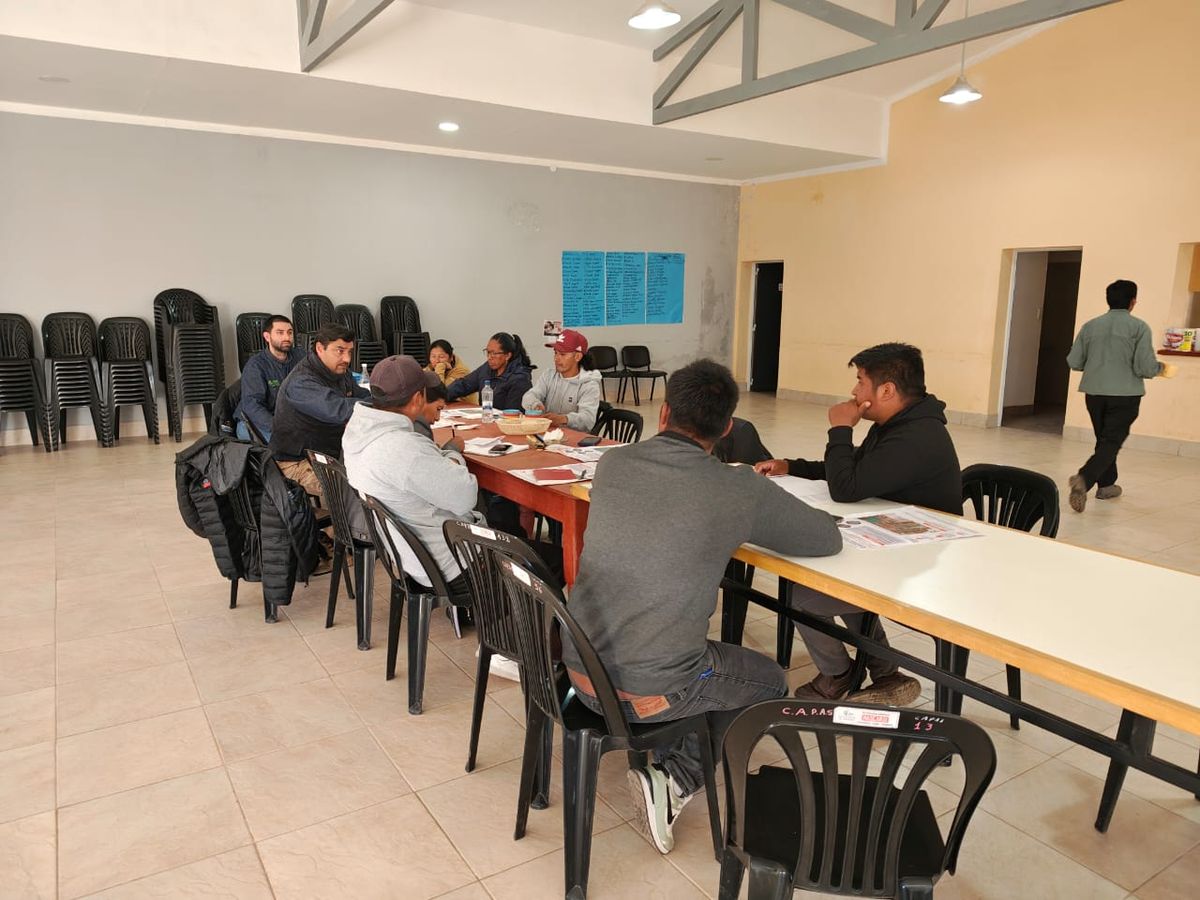 Presentación del proyecto Gasoducto Las Vicuñas en el centro comunitario de la comunidad aborigen Pórtico de Los Andes de Susques.